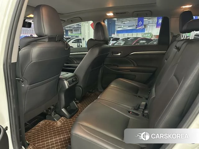 Toyota Highlander 2021 Белый из Китая, фото 6