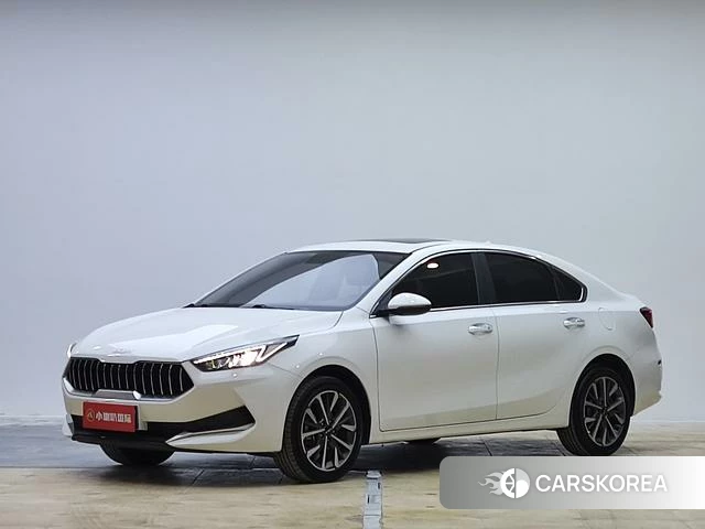 Kia K3 2022 Белый из Китая, фото 6