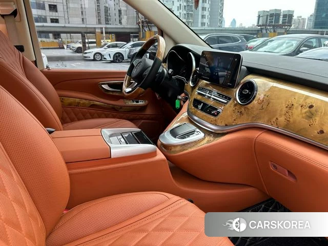 Mercedes-Benz V-class 2023 Черный из Китая, фото 6