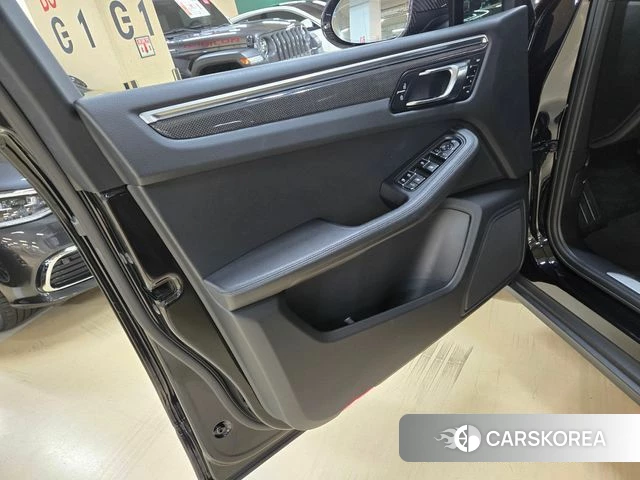 Porsche Macan 2019 Черный из Кореи, фото 6