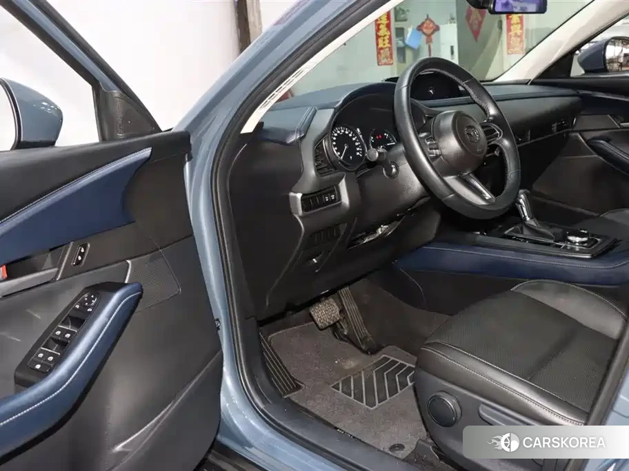 Mazda CX-30 2021 Silver/gray из Китая, фото 6