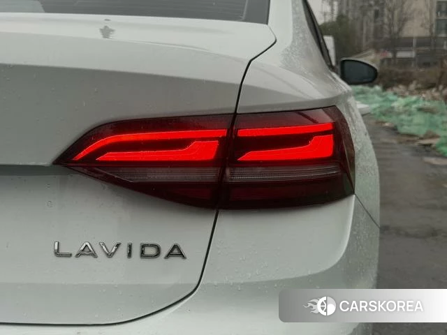 Volkswagen Lavida 2023 Белый из Китая, фото 6