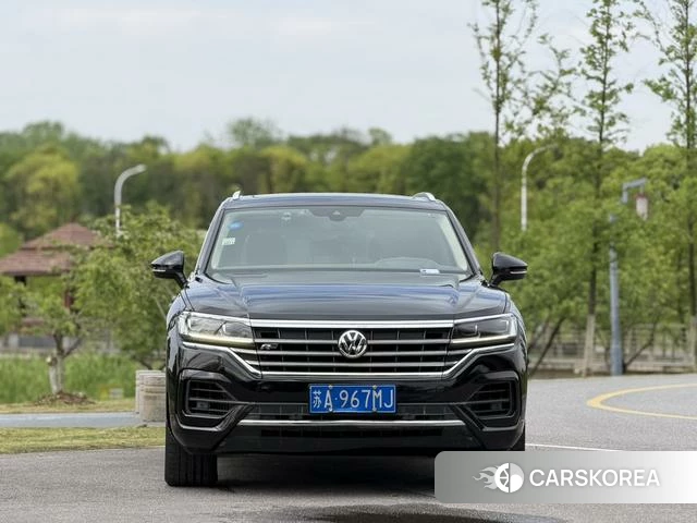 Volkswagen Touareg 2019 Черный из Китая, фото 6