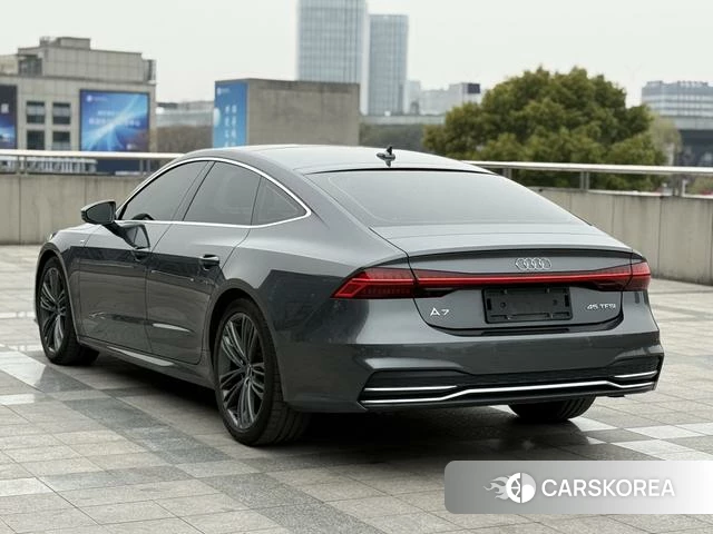 Audi A7 2024 Темно-серый из Китая, фото 6