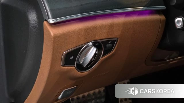 Mercedes-Benz E-Class W213 2018 Белый из Кореи, фото 6