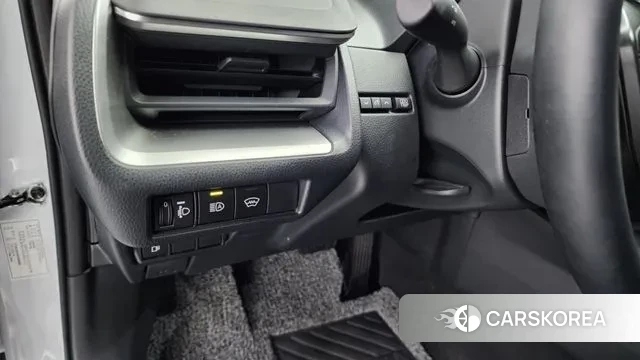 Toyota Prius 5th Generation 2024 Белый из Кореи, фото 6