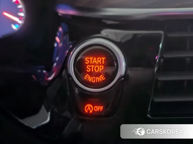 BMW 5 Series (G30) 2018 Серебристо-серый из Кореи, фото 6