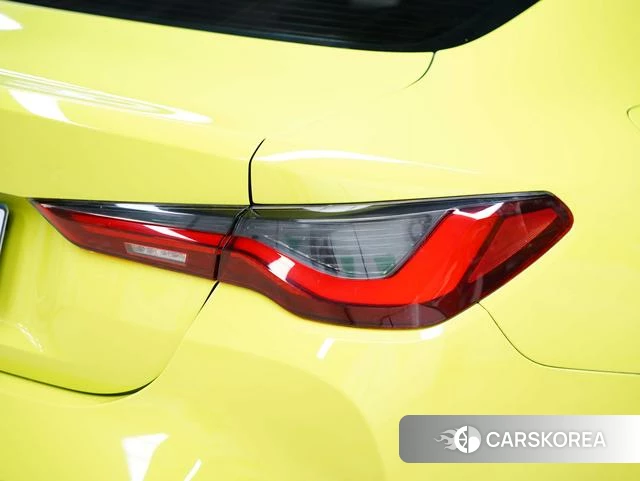 BMW M4 2022 Желтый из Китая, фото 6