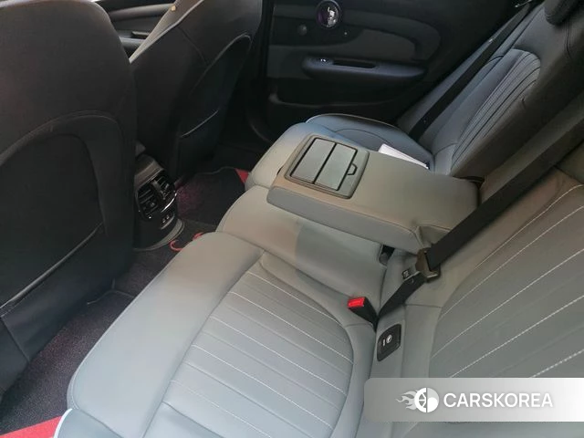 Mini Cooper S Clubman 2023 Черный из Кореи, фото 6