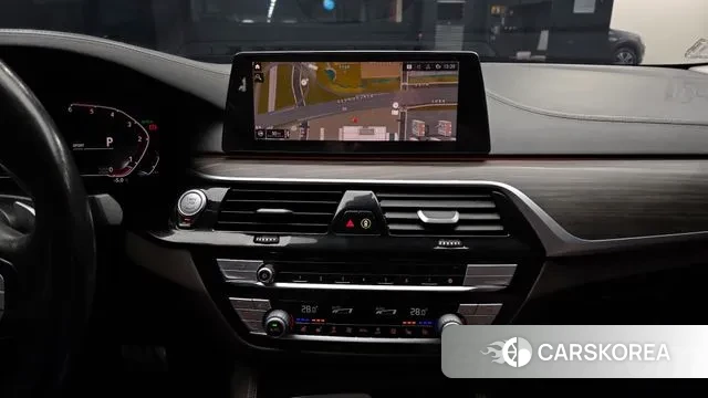 BMW 5 Series (G30) 2020 Белый из Кореи, фото 6