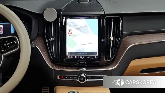 Volvo XC60 second Generation 2022 Белый из Кореи, фото 6