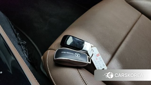 Mercedes-Benz E-Class W213 2018 Белый из Кореи, фото 6