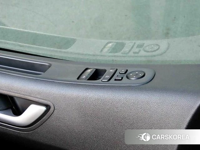 Hyundai Staria 2023 Серебряный из Кореи, фото 6