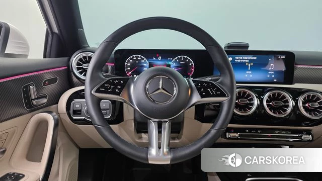 Mercedes-Benz A-Class W177 2024 Белый из Кореи, фото 6
