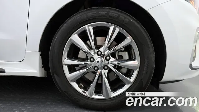 Kia The New Carnival id 2687946 из Кореи 6