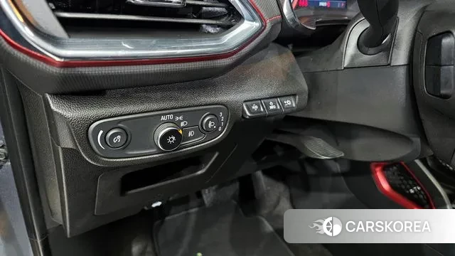 Chevrolet (GM Daewoo) Trailblazer 2020 Серебристо-серый из Кореи, фото 6