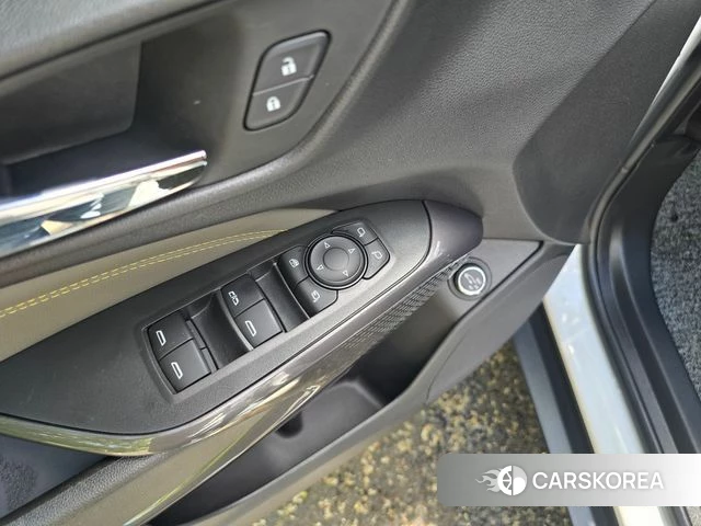 Chevrolet (GM Daewoo) Trax Crossover 2023 Белый из Кореи, фото 6