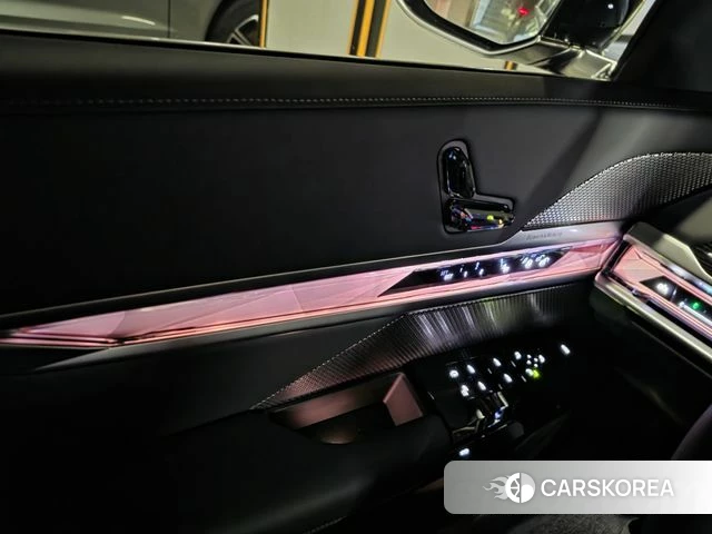 BMW 7 Series (G70) 2025 Черный из Кореи, фото 6