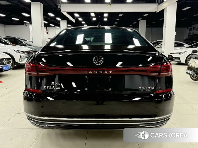Volkswagen Passat 2023 Черный из Китая, фото 6