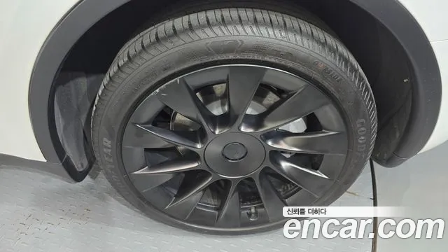 Tesla Model Y id 2660684 из Кореи 6