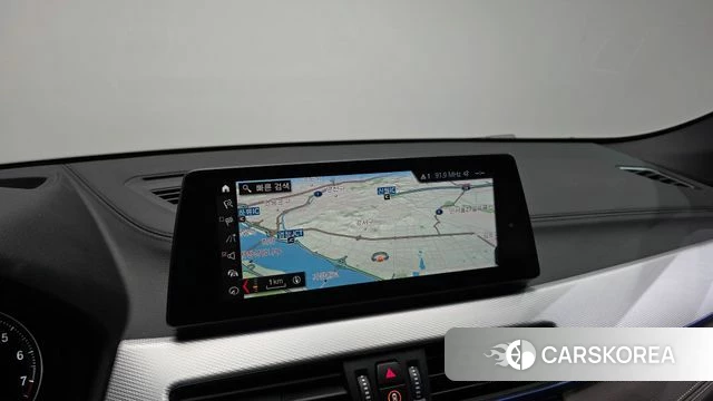 BMW X2 (F39) 2022 Светло-серебряный цвет из Кореи, фото 6