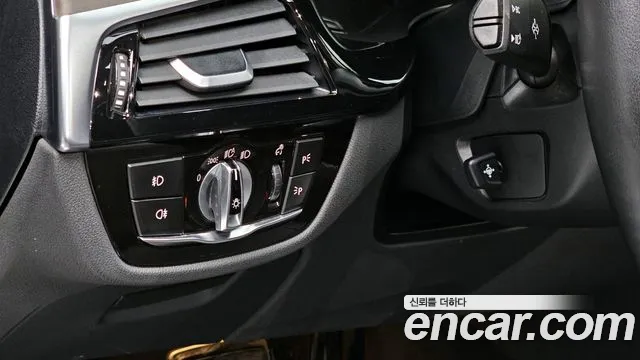 BMW 5 Series (G30) id 2700829 из Кореи 6