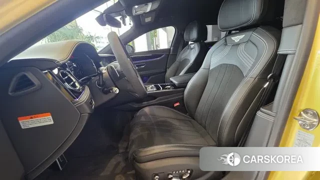 Bentley Flying Spur 3rd Generation 2024 Желтый из Кореи, фото 6