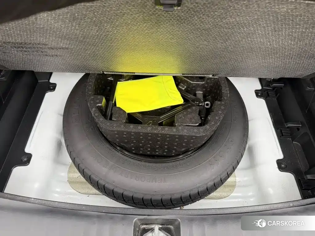 Kia Seltos 2023 Белый из Китая, фото 6