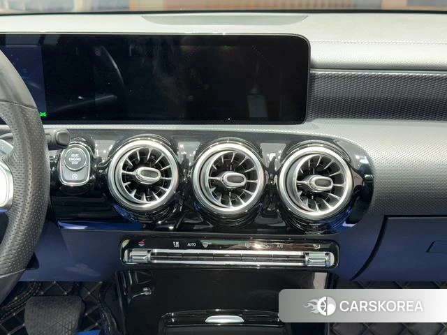 Mercedes-Benz Class A 2021 Белый из Китая, фото 6