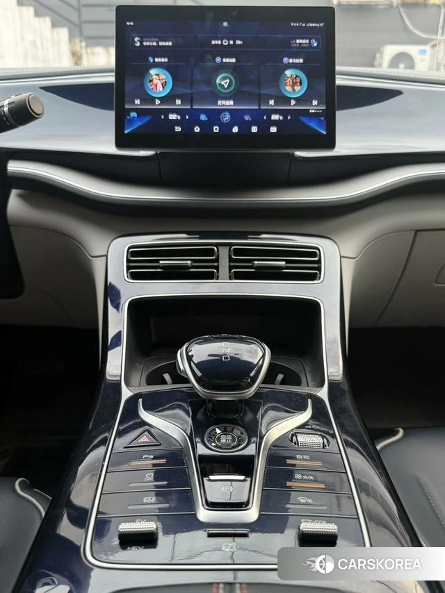 BYD Qin PLUS DM 2022 Белый из Китая, фото 6