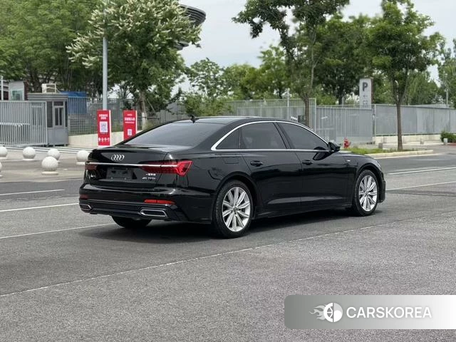 Audi A6L 2021 Черный из Китая, фото 6
