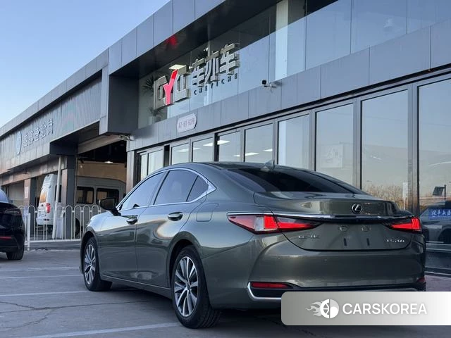Lexus ES 2021 Зеленый из Китая, фото 6