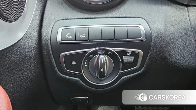 Mercedes-Benz C-Class W205 2018 Белый из Кореи, фото 6