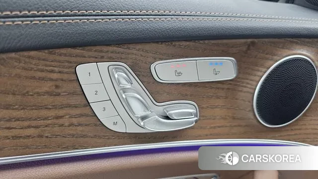 Mercedes-Benz E-Class W213 2022 Белый из Кореи, фото 6