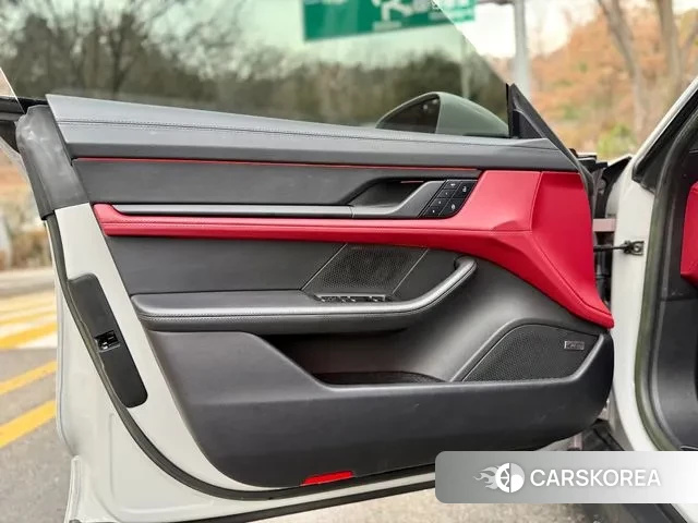 Porsche Taycan 2022 Небесно-голубой из Кореи, фото 6