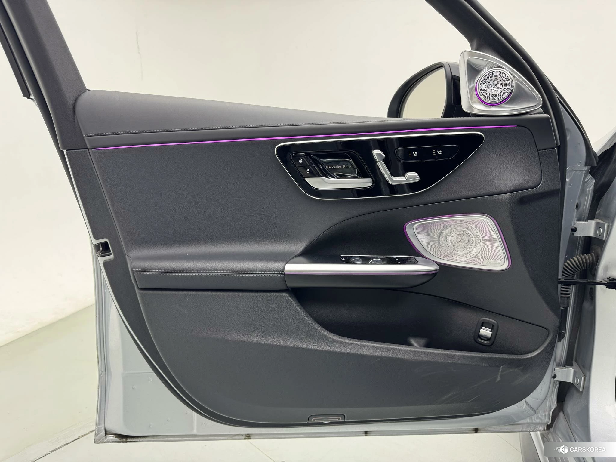 Mercedes-Benz Class C 2023 Серебристо-серый из Китая, фото 6