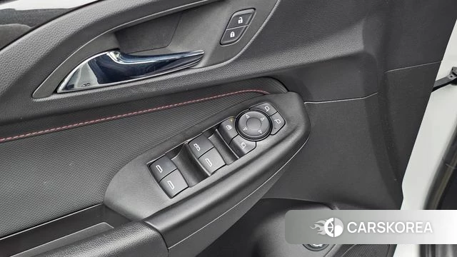 Chevrolet (GM Daewoo) Trailblazer 2022 Белый из Кореи, фото 6