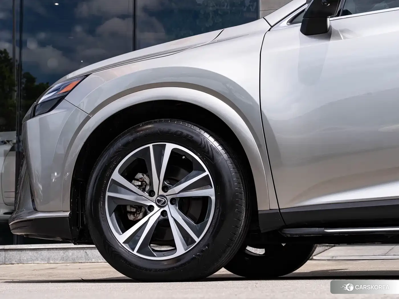 Lexus RX 2023 Silver/gray из Китая, фото 6