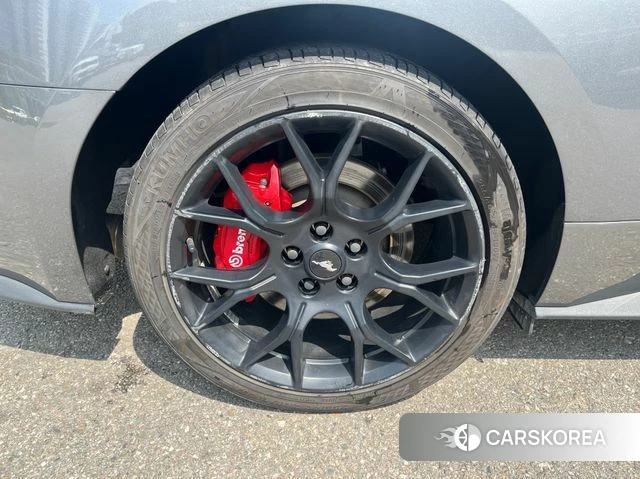 Ford Mustang 2022 Серебряный из Кореи, фото 6