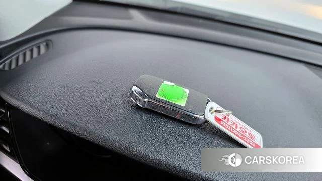 Kia Niro Plus 2022 Белый из Кореи, фото 6
