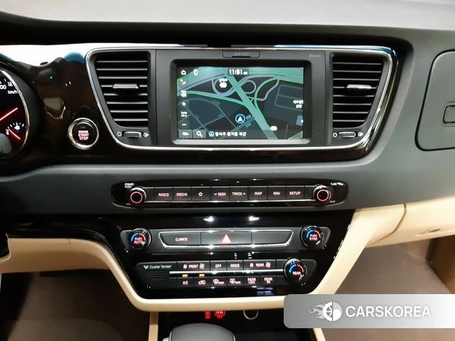 Kia The New Carnival 2018 Белый из Кореи, фото 6