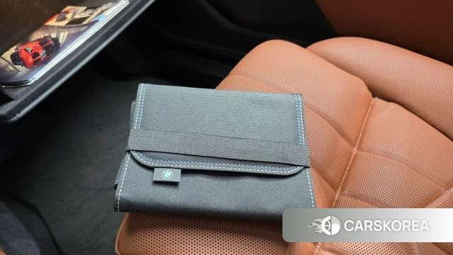 BMW 7 Series (G70) 2023 Небесно-голубой из Кореи, фото 6