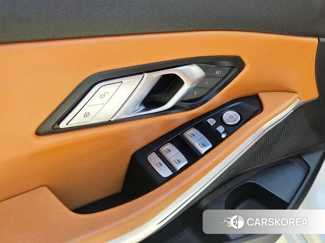 BMW 3 Series (G20) 2022 Белый из Кореи, фото 6