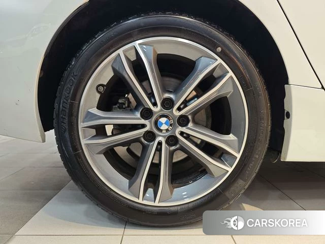 BMW 1 series 2023 Белый из Китая, фото 6
