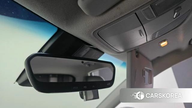 Hyundai Kona 2019 Светло-серебряный цвет из Кореи, фото 6