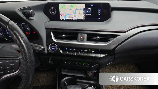 Lexus UX250h 2020 Черный из Кореи, фото 6