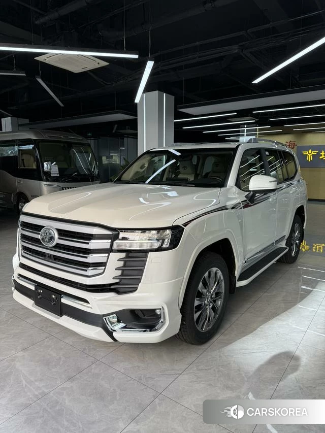 Toyota Land Cruiser (imported) 2025 Белый из Китая, фото 6