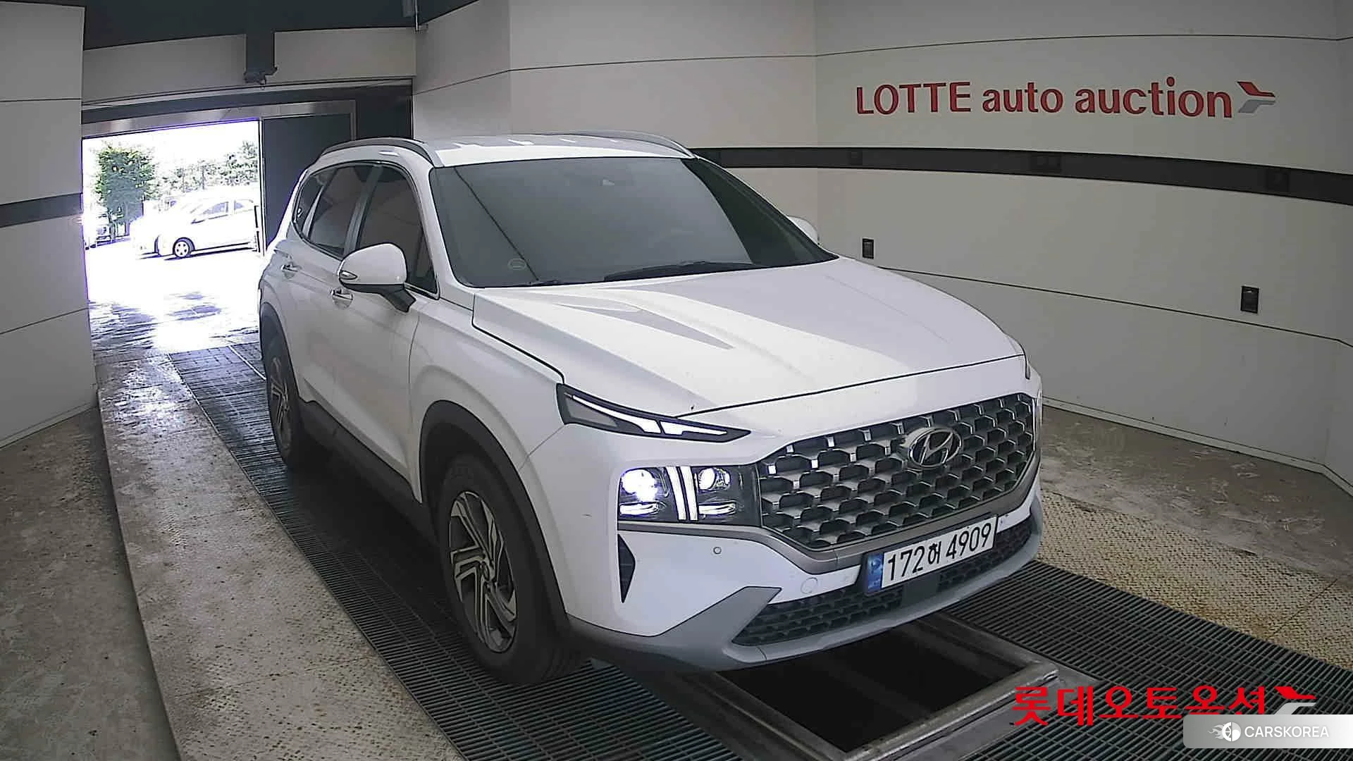 Hyundai Santa Fe 2023 Creamy White Pearl (optional) из Кореи, фото 6