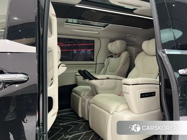 Lexus LM 2024 Черный из Китая, фото 6