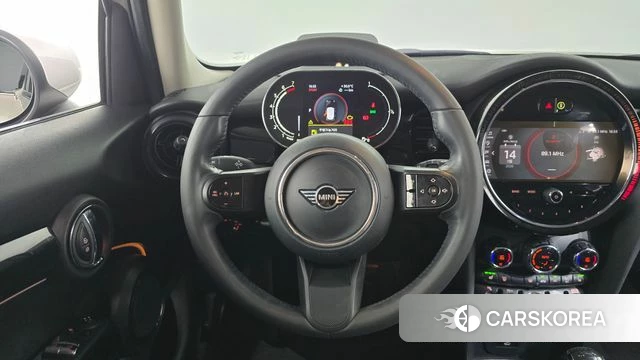 Mini Cooper 2024 Песочный из Кореи, фото 6